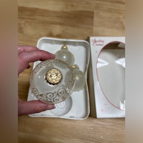 VTG Christmas By Krebs Frosted Clear Ball Ornaments Hand Painted Gold Filigree - Picture 7 of 9